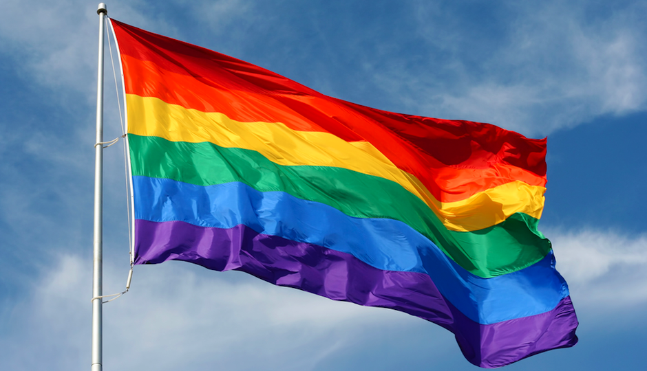 Bandiera arcobaleno: significato e variazioni di un simbolo d’orgoglio