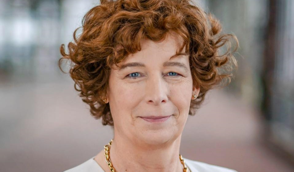 Nominata per la prima volta una ministra trans in Europa: è la belga Petra De Sutter