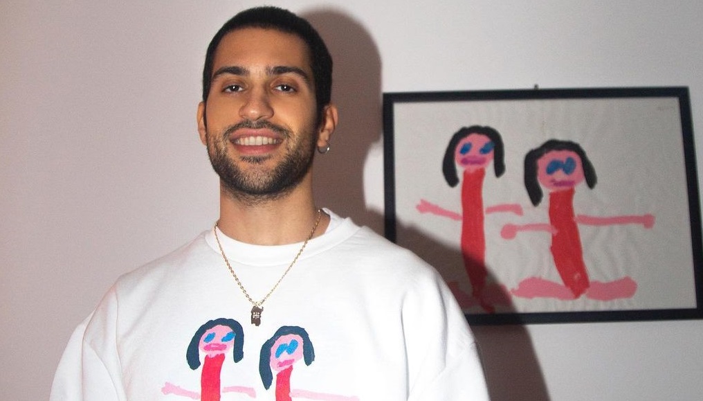 Mahmood collabora con Yoox a sostegno del Moige: insorgono i fan LGBT+